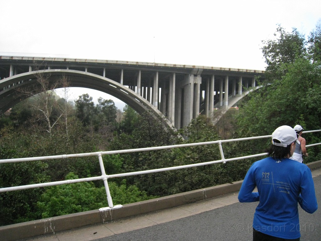 Pasadena Marathon California 2010-02 0440.jpg - Running along and then under one of the major highways.